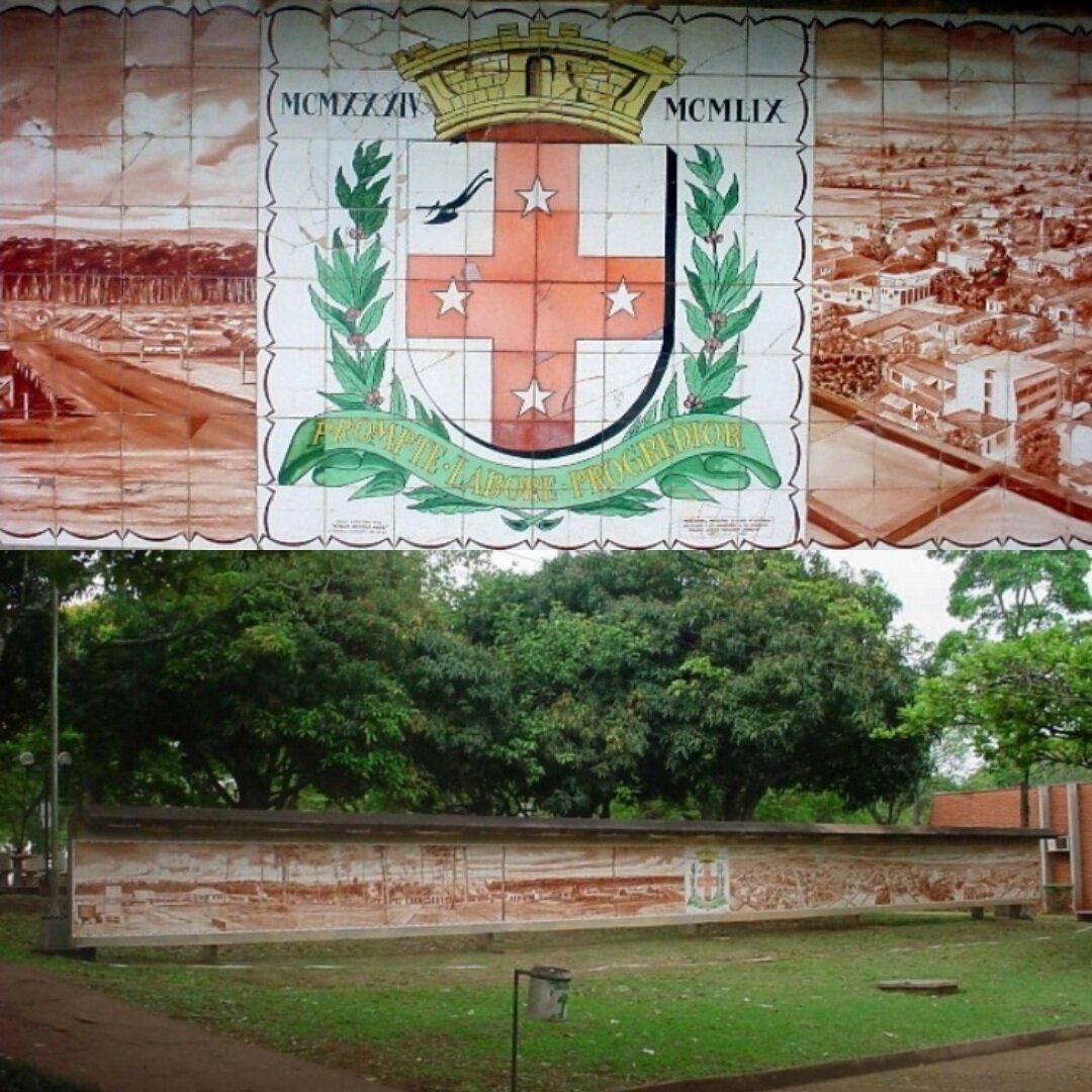 O painel de azulejos: uma relíquia histórica de Londrina